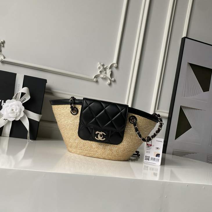 Picture of Chanel Handbags _SKUfw242184891fw